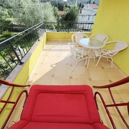 Senkini Dvori Lägenhet