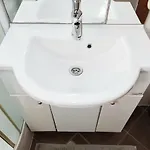 Senkini Dvori Sutomiscica