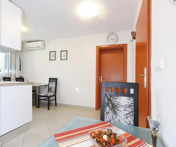 شقة Senkini Dvori