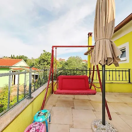 Senkini Dvori Sutomiscica