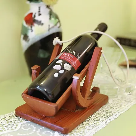 Senkini Dvori Sutomiscica