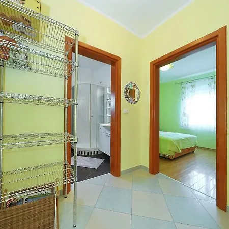 Senkini Dvori Appartamento Sutomiscica