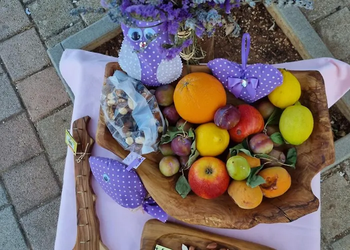 Senkini Dvori * Sutomiscica